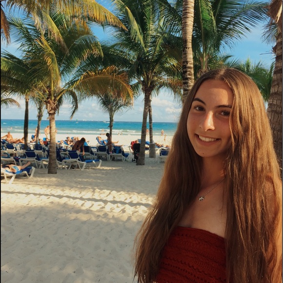 Meet your Posher, Ivy - Picture 6 of 6